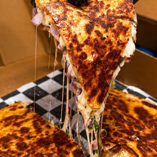 Quesapizza